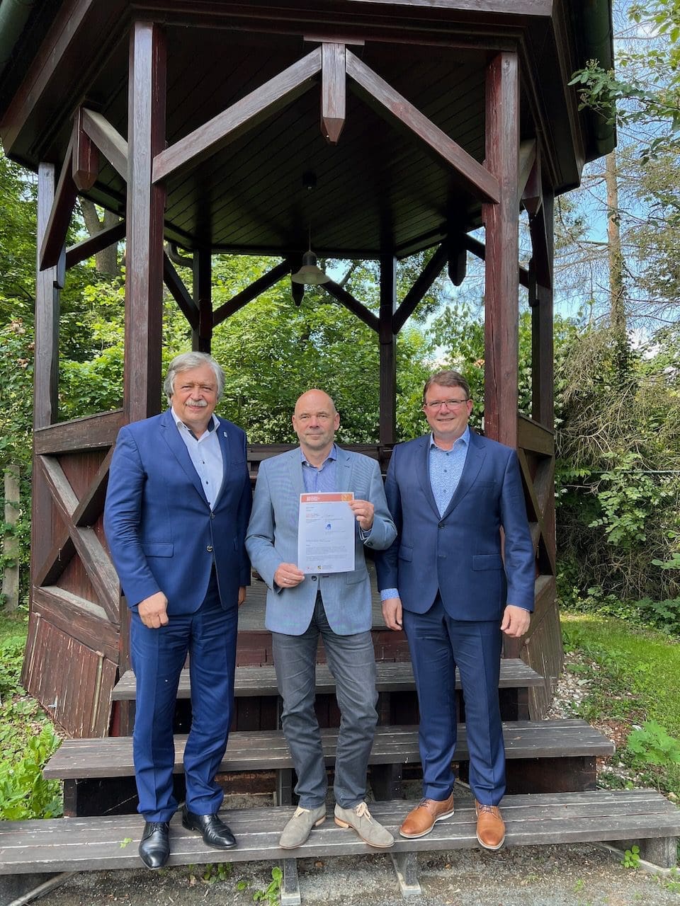 Holzbau Kompetenz Sachsen GmbH &ndash; Unterzeichnung LOI Pilotprojekt Holzhochhaus