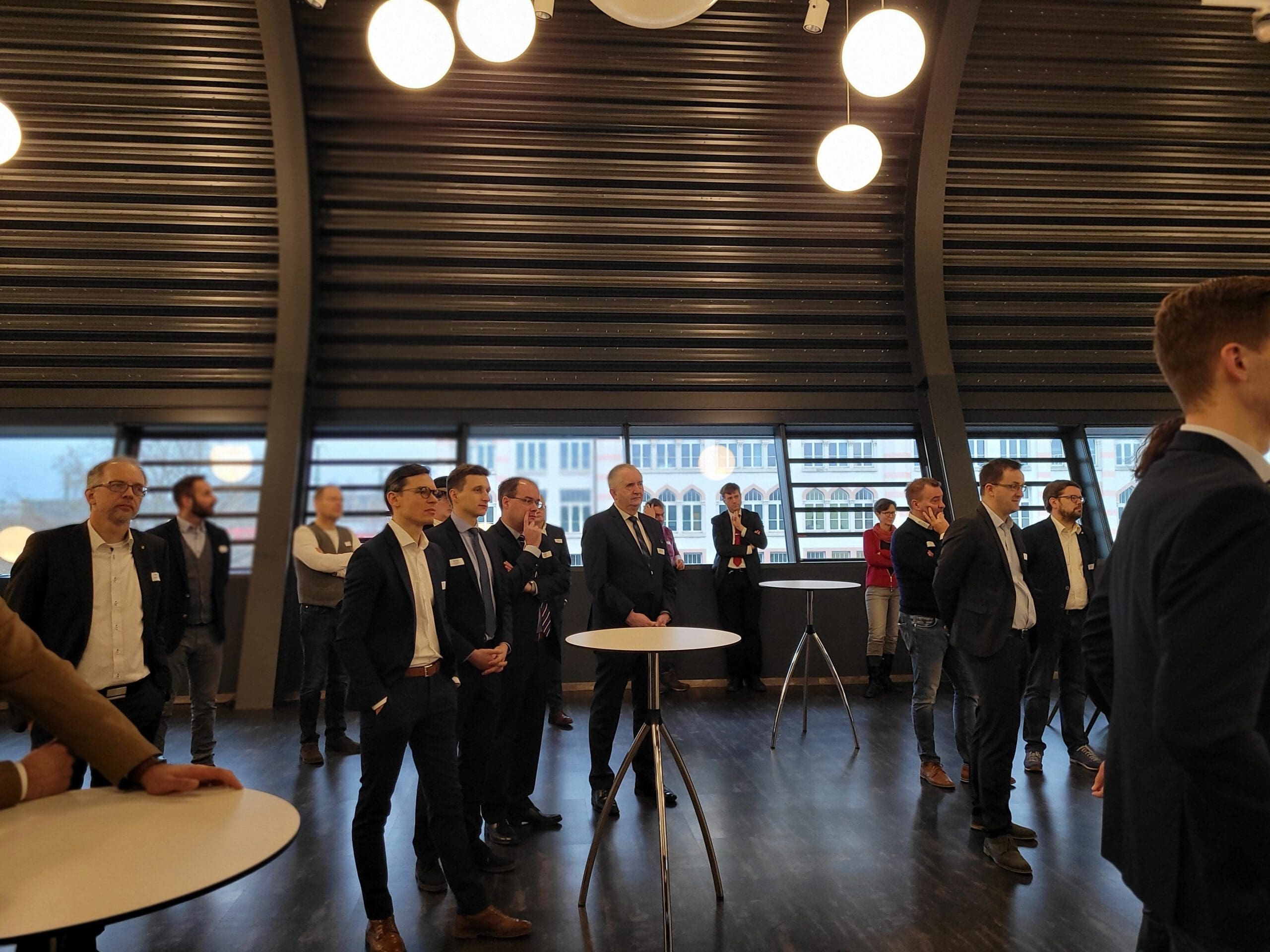 Holzbau Kompetenz Sachsen GmbH &ndash; F2 Parlamentarier scaled