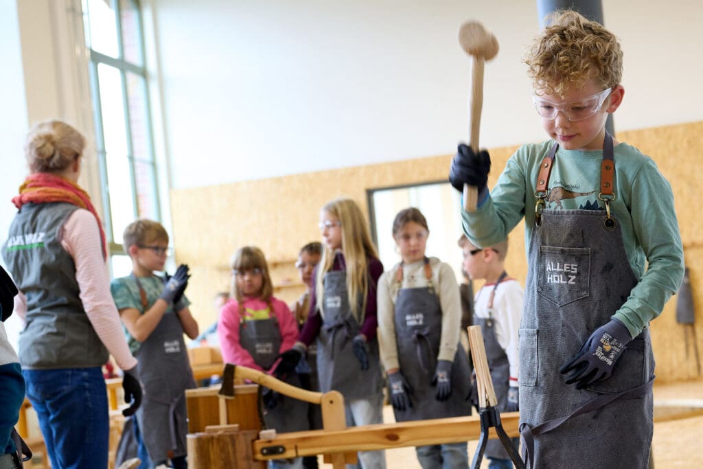 Holzbau Kompetenz Sachsen GmbH &ndash; D3233 Holzkompetenzzentrum AusstellungseroeffnungDSC02828